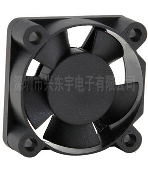 怎樣設(shè)計(jì)散熱風(fēng)扇，可做到防噪音